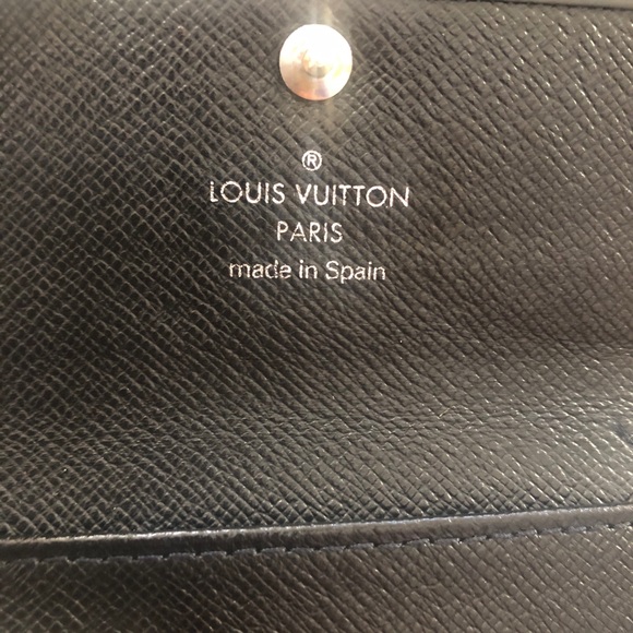 Louis Vuitton epi 6 keycase Wallet - Picture 4 of 10